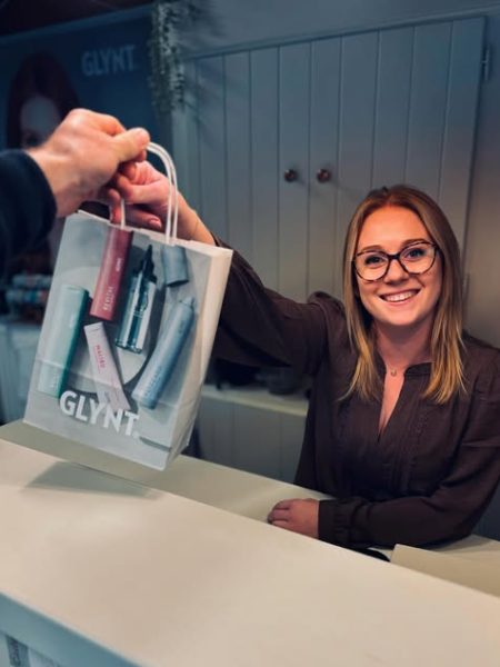 Haarhuis bij Allysa Caubergh kapster kapsalon Munsterbilzen Bilzen-Hoeselt knippen föhnen brushing ballayage mannen vrouwen kinderen opsteekkapsels creatieve kapsels nieuwe technieken